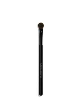 CHANEL - LES PINCEAUX DE CHANEL Flat Eyeshadow Brush N&deg;202